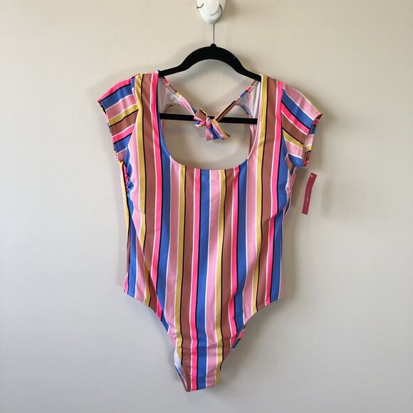 Xhilaration Junior Multi Striped Cap Sleeve One Piece Swimsuit Size Large NWT's - Picture 4 of 9